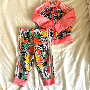 Adidas Track Suit sz9-12 mos great condition